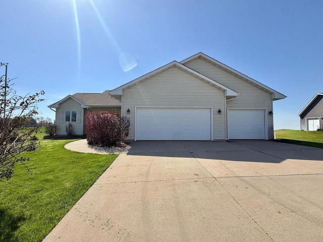 702 East Street, Clinton, WI 53525