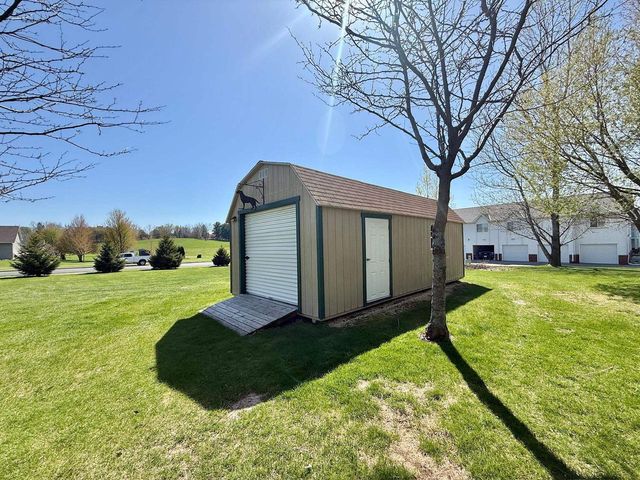702 East Street, Clinton, WI 53525
