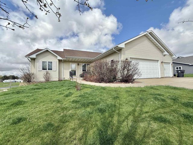 702 East Street, Clinton, WI 53525