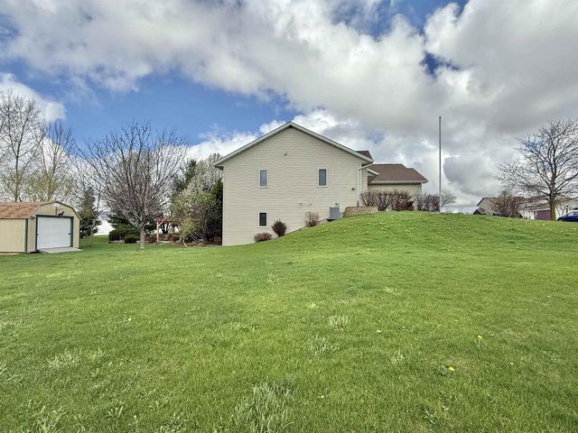 702 East Street, Clinton, WI 53525