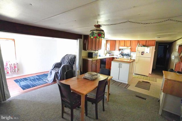 1001 BRYSONIA WENKSVILLE RD, Biglerville, PA 17307