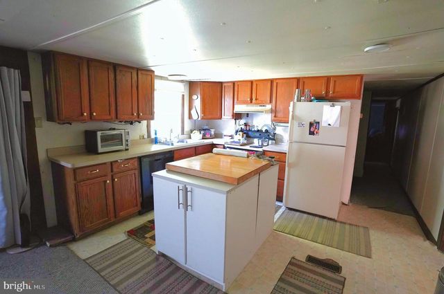 1001 BRYSONIA WENKSVILLE RD, Biglerville, PA 17307