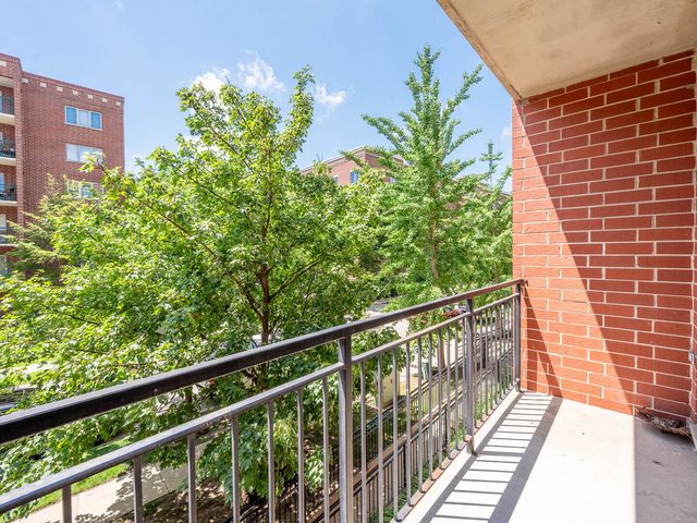 1670 Mill Street 208, Des Plaines, IL 60016