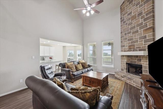 2498 Diamond D Drive, Beaumont, TX 77713