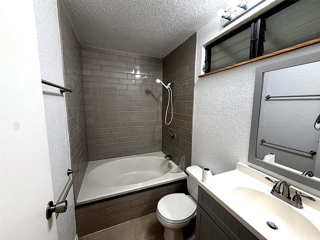 98-1772 Kaahumanu Street 57C, Pearl City, HI 96782