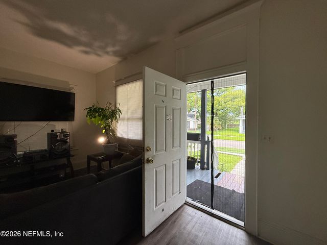 218 E 18TH Street, Jacksonville, FL 32206
