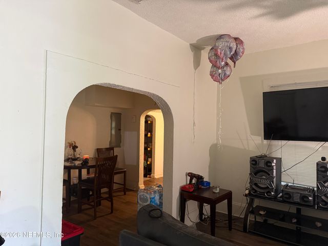 218 E 18TH Street, Jacksonville, FL 32206