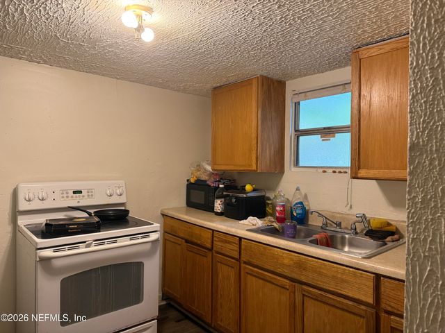 218 E 18TH Street, Jacksonville, FL 32206