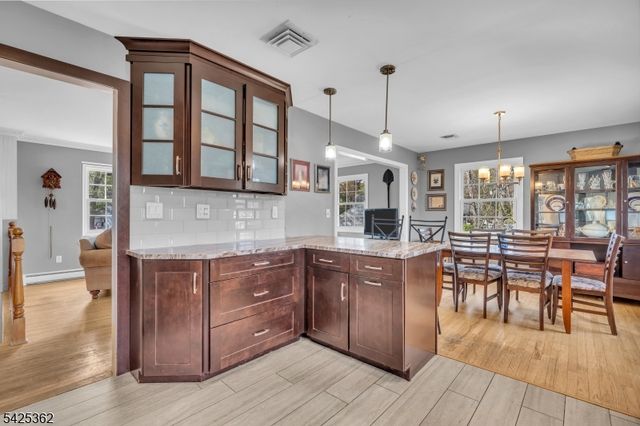 102 Hillcrest Dr, Wayne Twp., NJ 07470