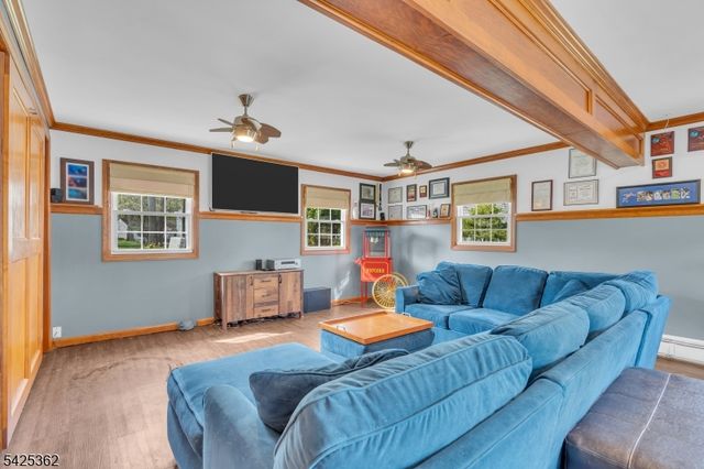 102 Hillcrest Dr, Wayne Twp., NJ 07470