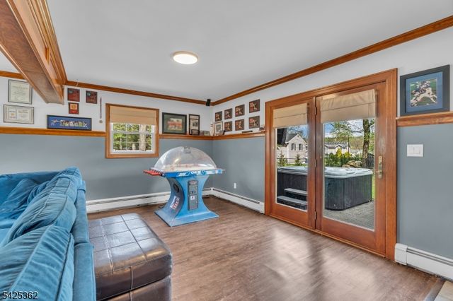 102 Hillcrest Dr, Wayne Twp., NJ 07470