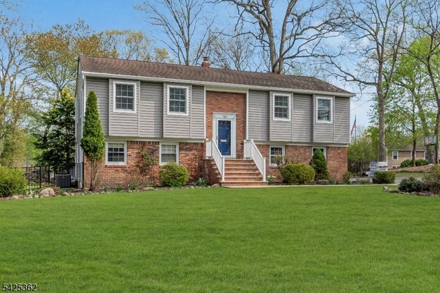 102 Hillcrest Dr, Wayne Twp., NJ 07470