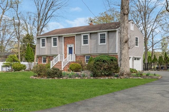 102 Hillcrest Dr, Wayne Twp., NJ 07470