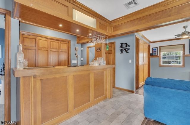 102 Hillcrest Dr, Wayne Twp., NJ 07470