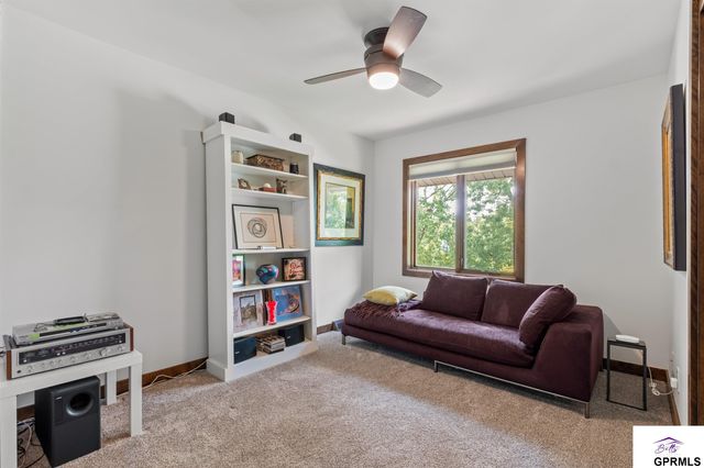 908 S 153rd Terrace Ct, Omaha, NE 68154