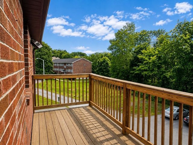 14-A Mayberry Dr 10, Westborough, MA 01581
