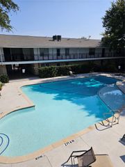 5818 E University Boulevard 138, Dallas, TX 75206