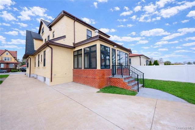 8515 Wareham Place, Jamaica, NY 11432