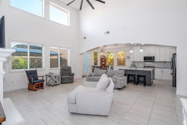 376 E CALGARY, St. George, UT 84790