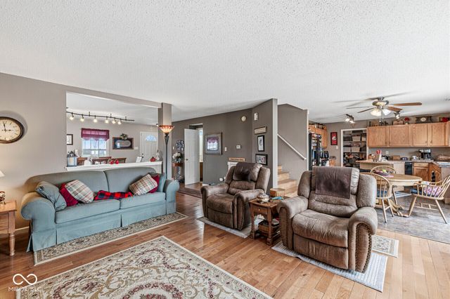 10603 Howe Road, Fishers, IN 46038