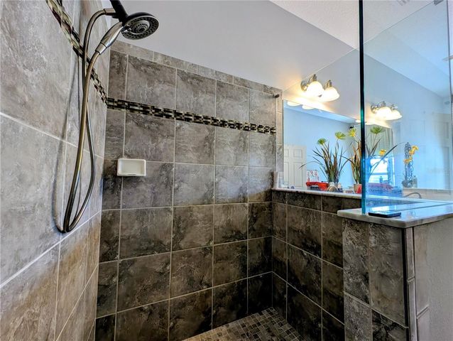 3214 NEEDLEGRASS LANE, Harmony, FL 34773