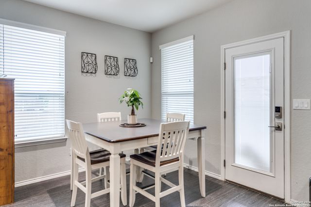 7604 PECOS RDG, Boerne, TX 78015