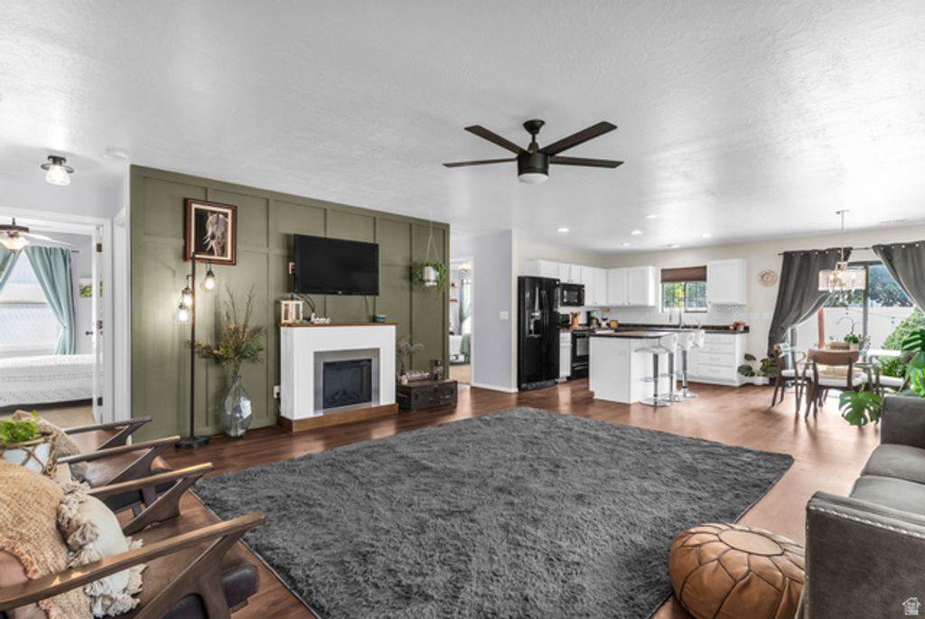 915 N OPAL LN, Tooele, UT 84074 — photo 3