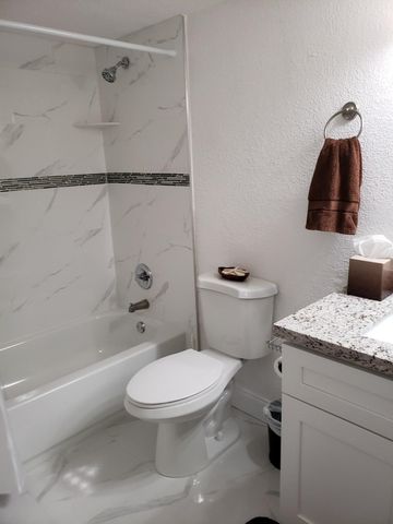 7281 Amberly Lane 401, Delray Beach, FL 33446