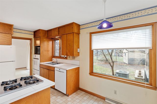 107 Hunziker Circle, Ames, IA 50010