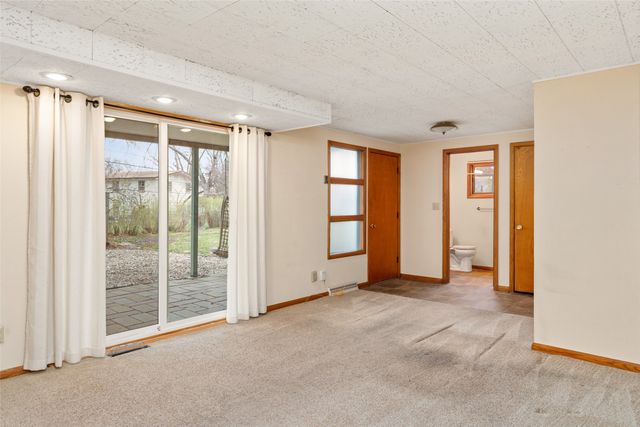 107 Hunziker Circle, Ames, IA 50010