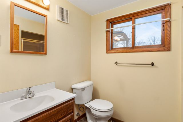 107 Hunziker Circle, Ames, IA 50010