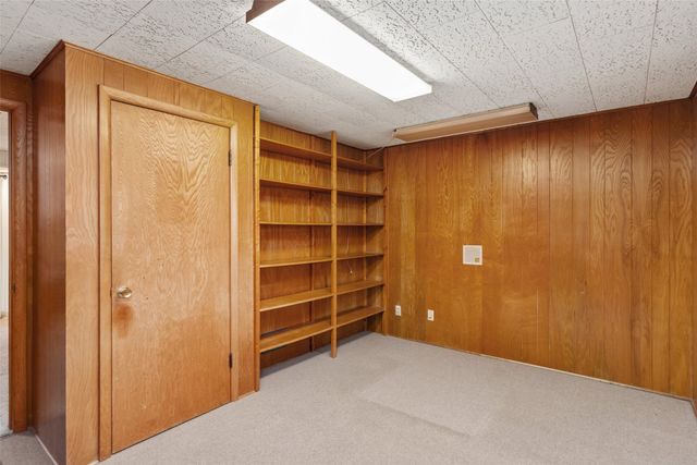 107 Hunziker Circle, Ames, IA 50010