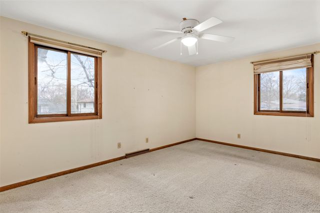 107 Hunziker Circle, Ames, IA 50010