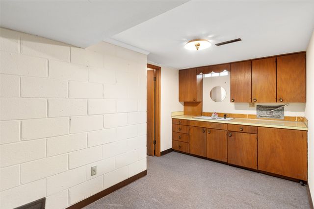 107 Hunziker Circle, Ames, IA 50010