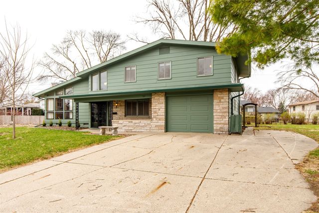 107 Hunziker Circle, Ames, IA 50010