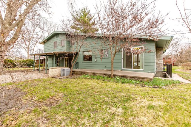 107 Hunziker Circle, Ames, IA 50010