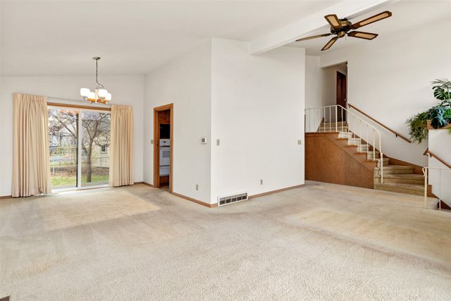 107 Hunziker Circle, Ames, IA 50010