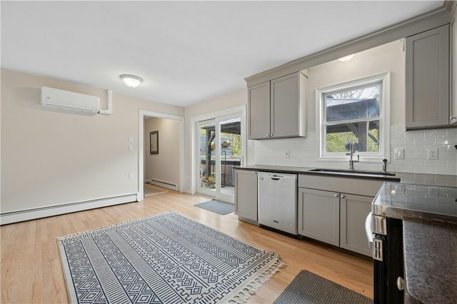 20 Oak Hill Drive, Exeter, RI 02822