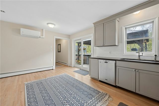 20 Oak Hill Drive, Exeter, RI 02822