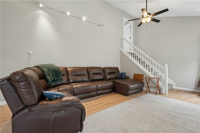 20 Oak Hill Drive, Exeter, RI 02822