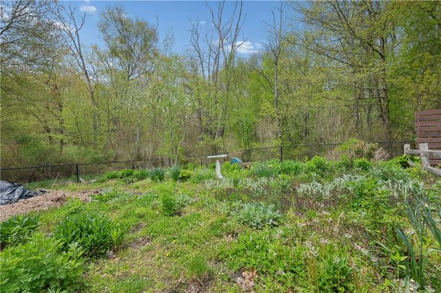 20 Oak Hill Drive, Exeter, RI 02822