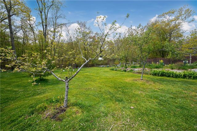 20 Oak Hill Drive, Exeter, RI 02822