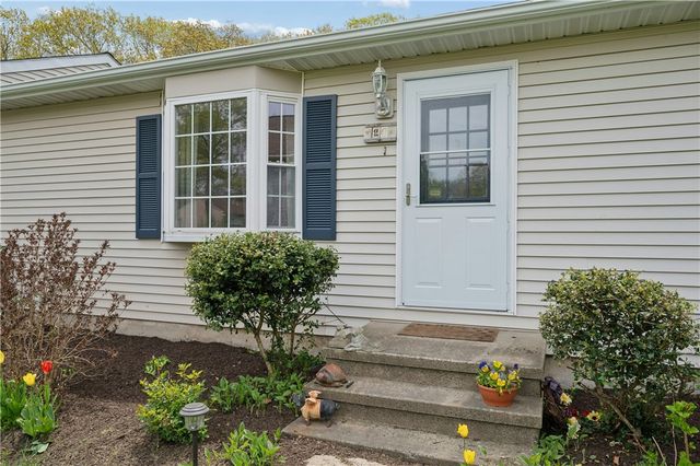 20 Oak Hill Drive, Exeter, RI 02822