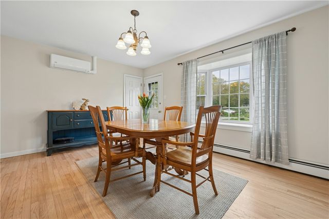 20 Oak Hill Drive, Exeter, RI 02822