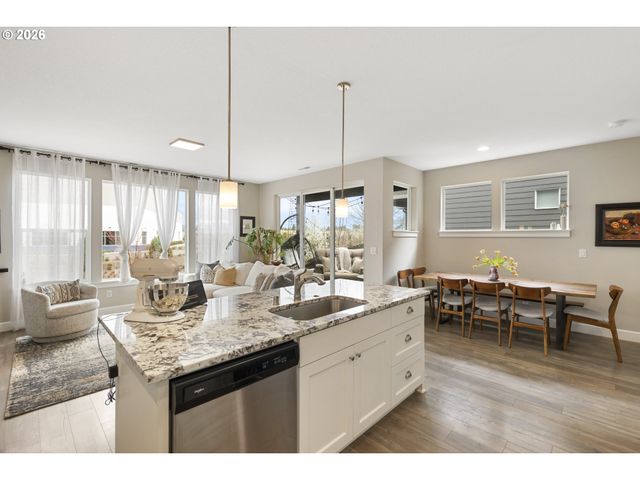 7238 S 11TH St, Ridgefield, WA 98642