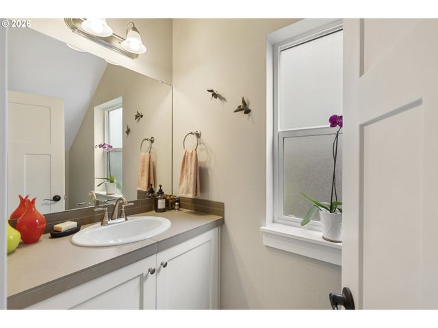 7238 S 11TH St, Ridgefield, WA 98642