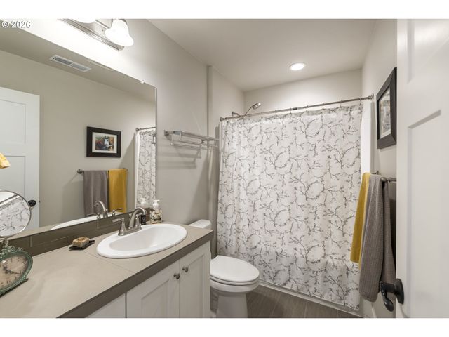 7238 S 11TH St, Ridgefield, WA 98642