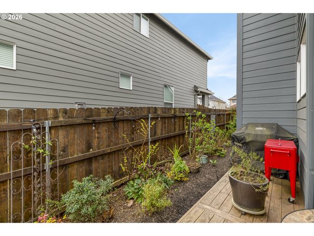 7238 S 11TH St, Ridgefield, WA 98642