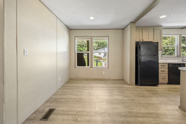 7495 Old Tullahoma Rd, Estill Springs, TN 37330