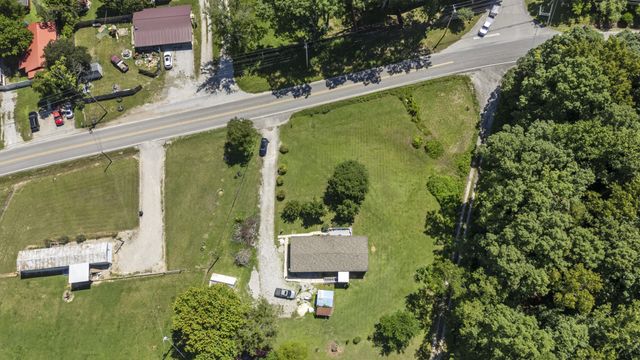 7495 Old Tullahoma Rd, Estill Springs, TN 37330